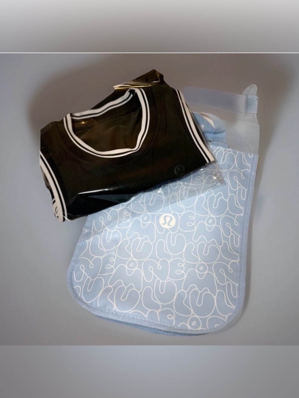 Lululemon Varsity Scoop Neck Cropped Tennis Tank Legacy Green Sz 2? Pads No Tags - Picture 6 of 6